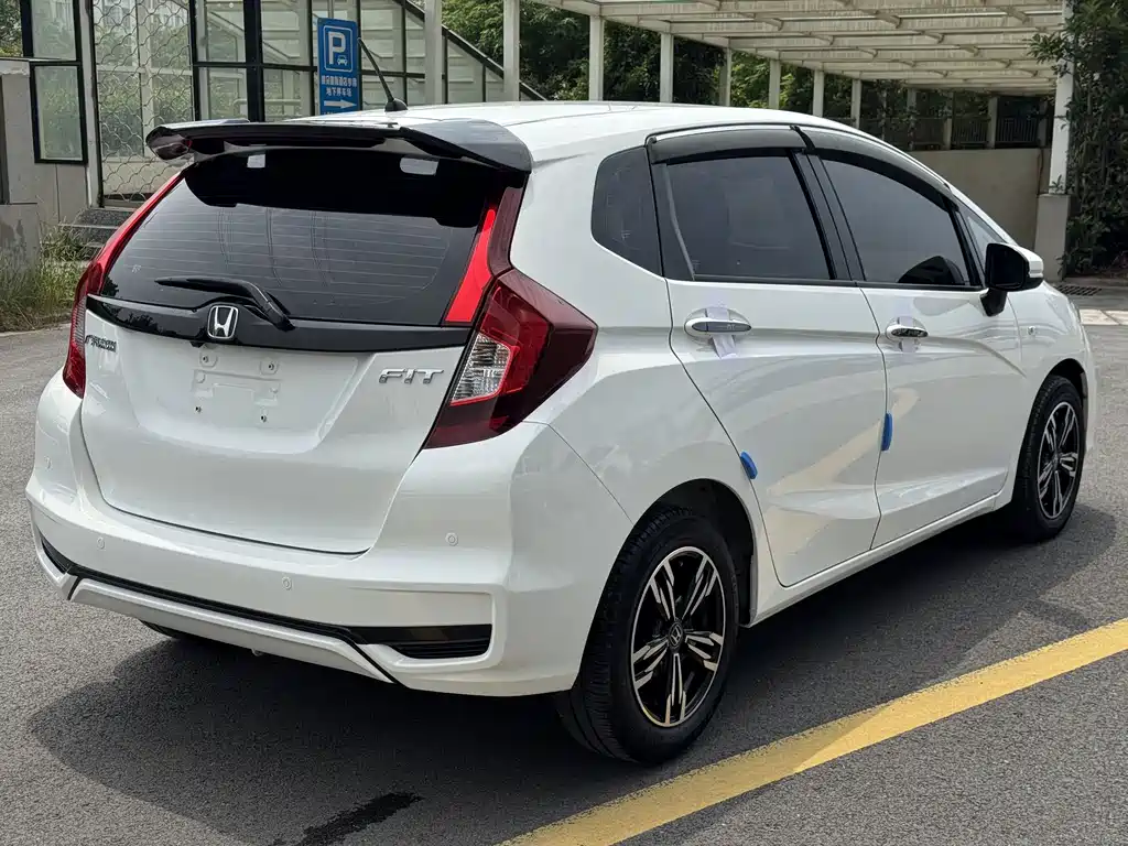 Honda Fit 2018 — фото 21