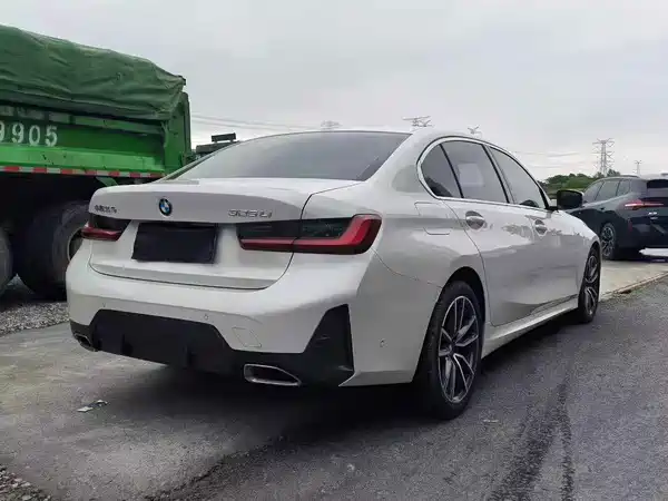 BMW 3 Series 2023