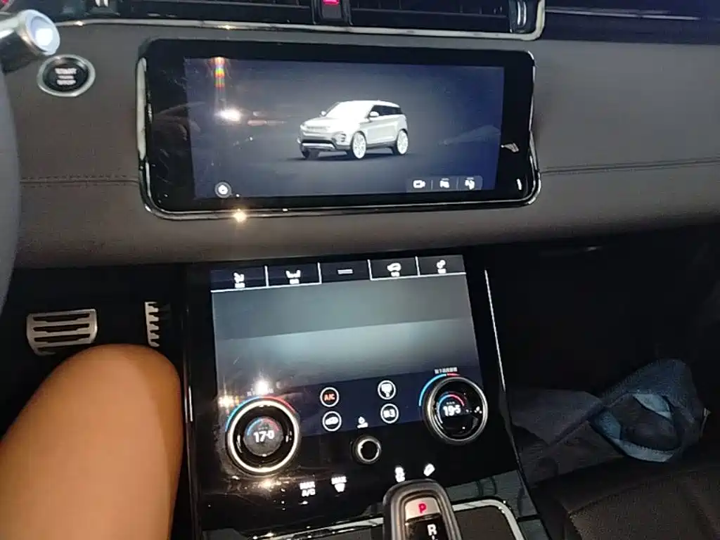 Land Rover Evoque 2021 — фото 13
