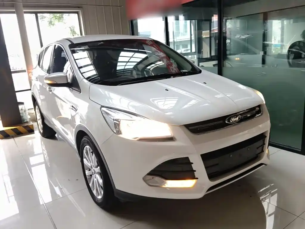Ford Kuga 2015