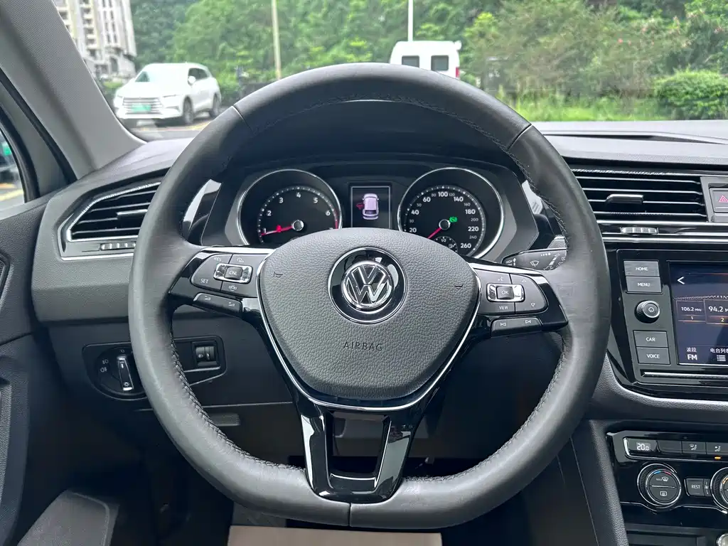 Volkswagen Tiguan L 2019 — фото 17