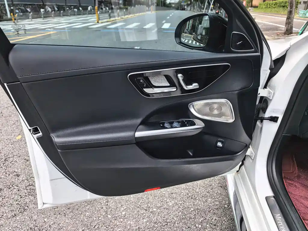 Mercedes-Benz C-Class 2022 — фото 11