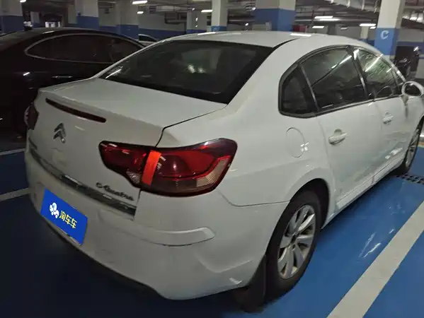 Citroën Sega 2011