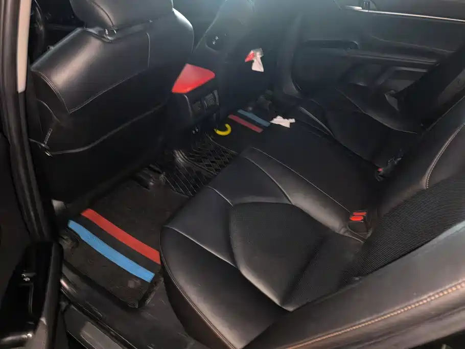 Toyota Camry 2020 — фото 11
