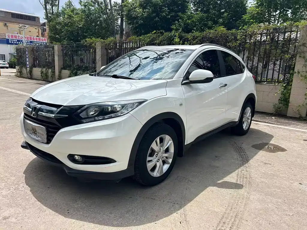 Honda Vezel 2015
