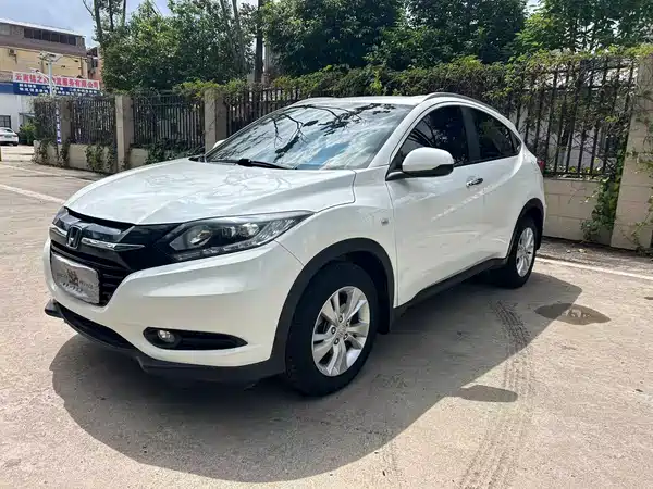 Honda Vezel 2015
