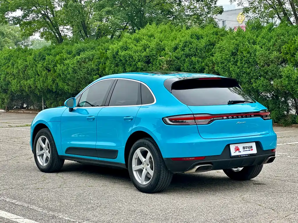 Porsche Macan 2019 — фото 11