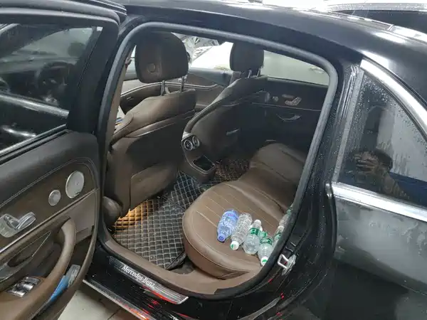 Mercedes-Benz E-Class 2022
