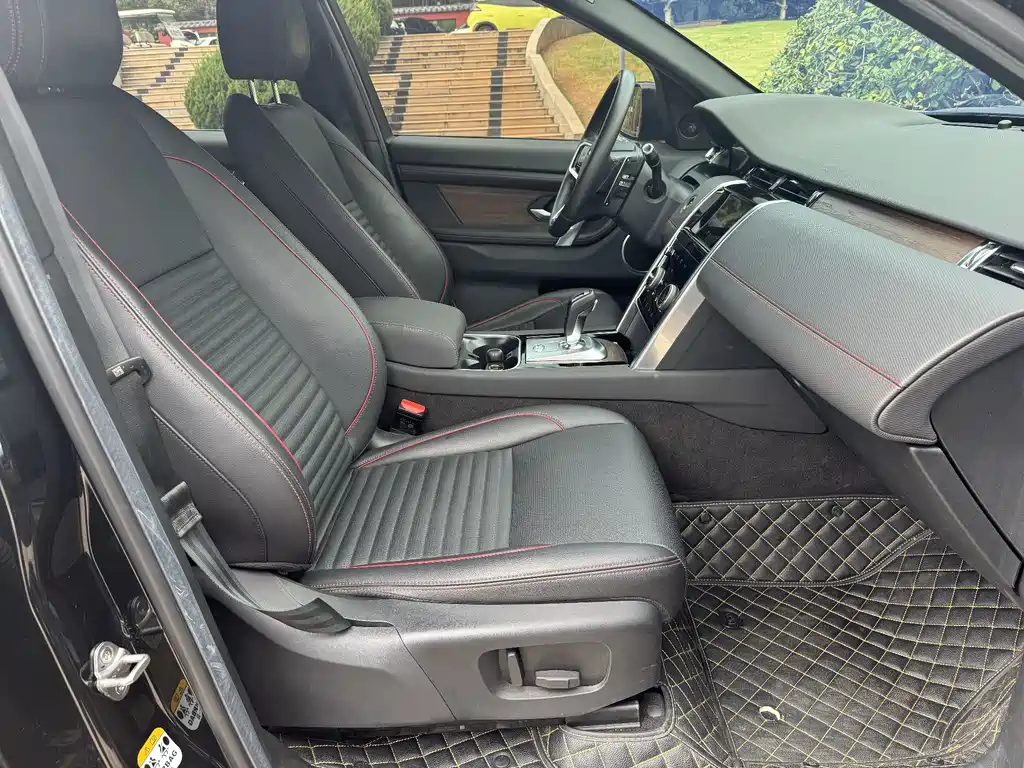 Land Rover Discovery Sport Hybrid 2023 — фото 19