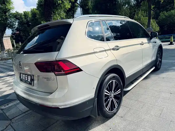 Volkswagen Tiguan L 2018