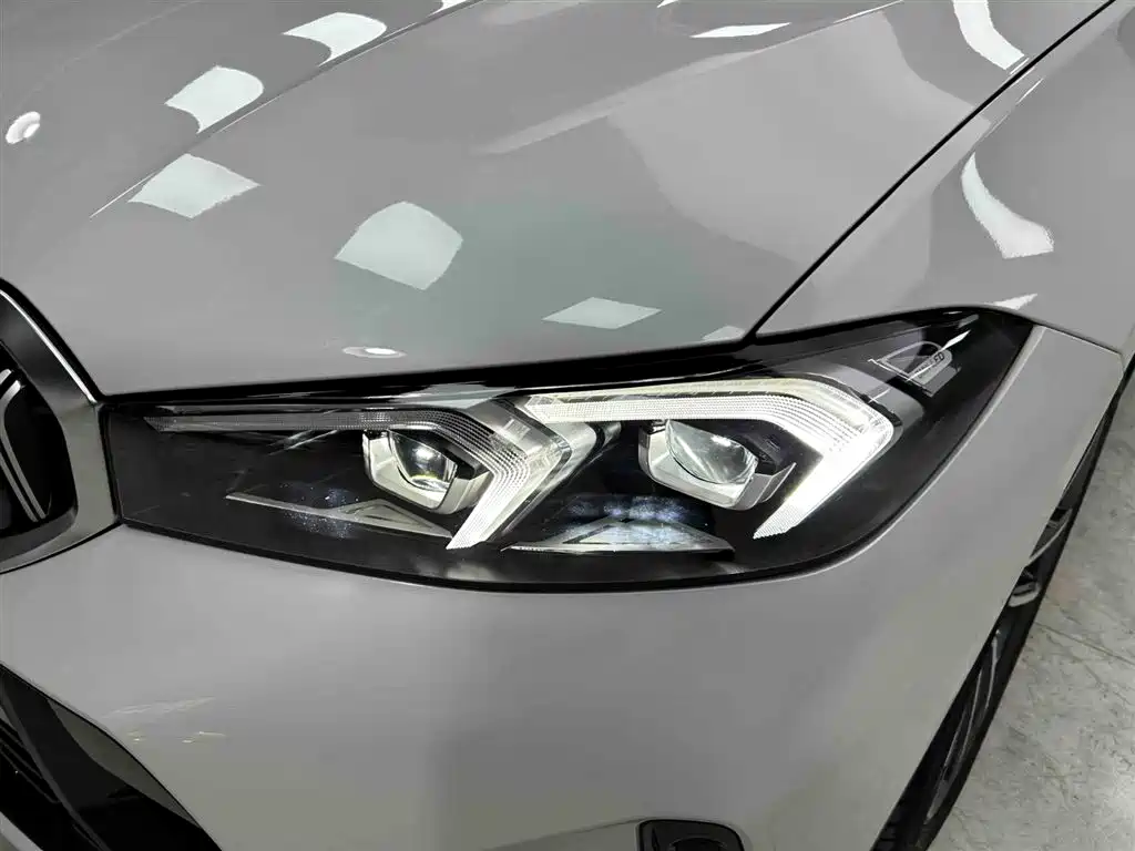 BMW 3 Series 2023 — фото 18