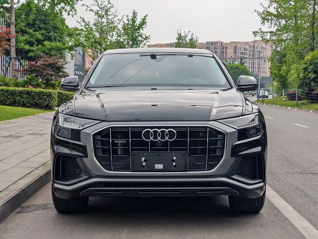 Audi Q8 2022 — фото 2