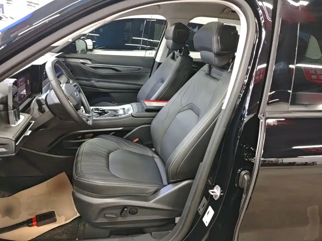 Ford Edge 2025 — фото 15
