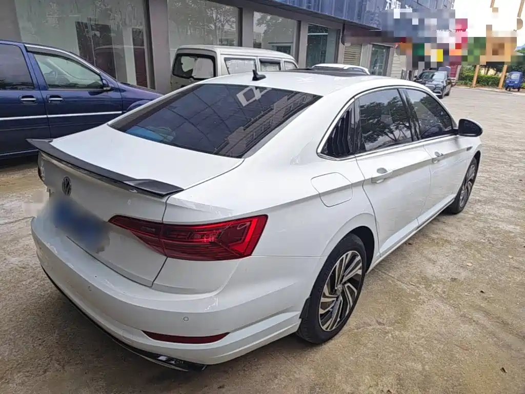 Volkswagen Sagitar 2022