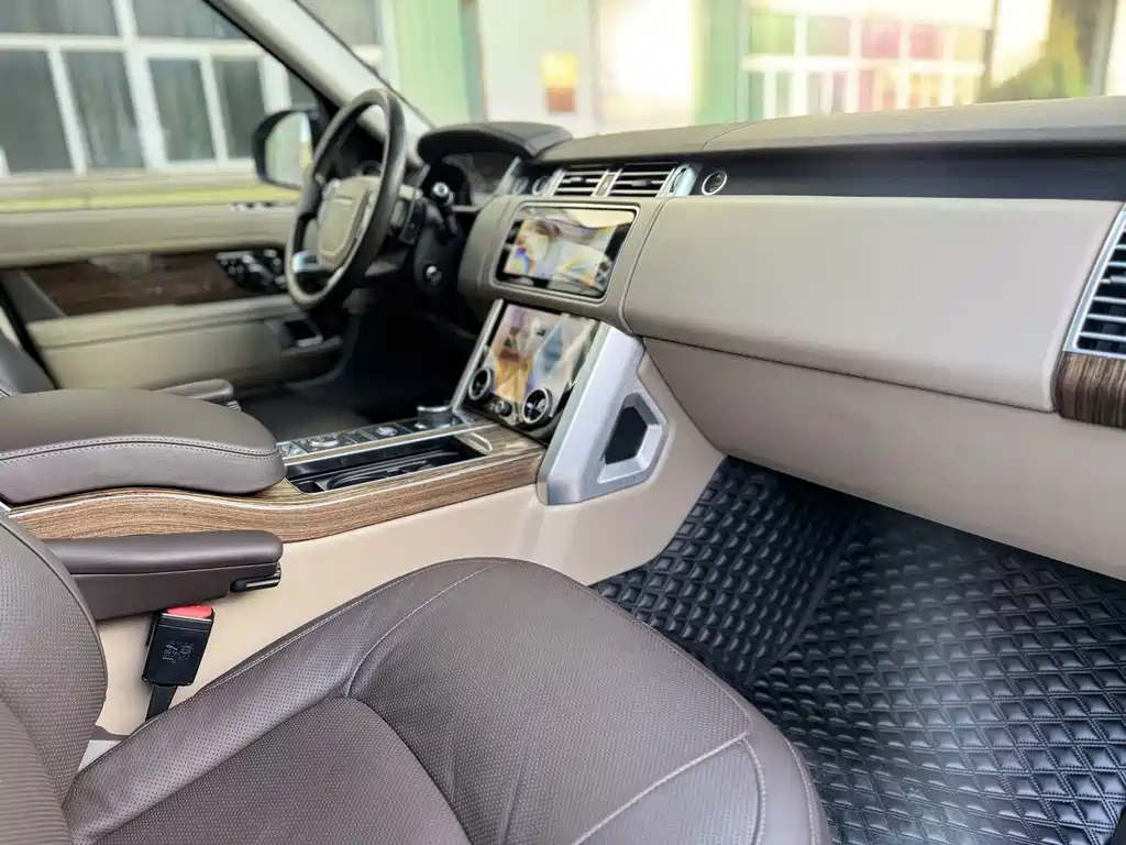Land Rover Range Rover 2018 — фото 8