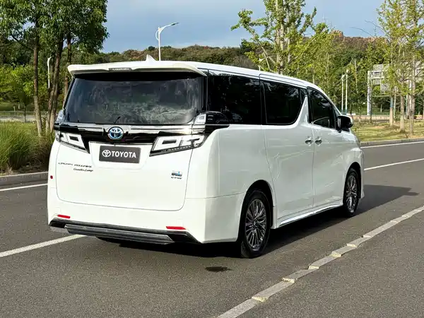 Toyota Vellfire 2022