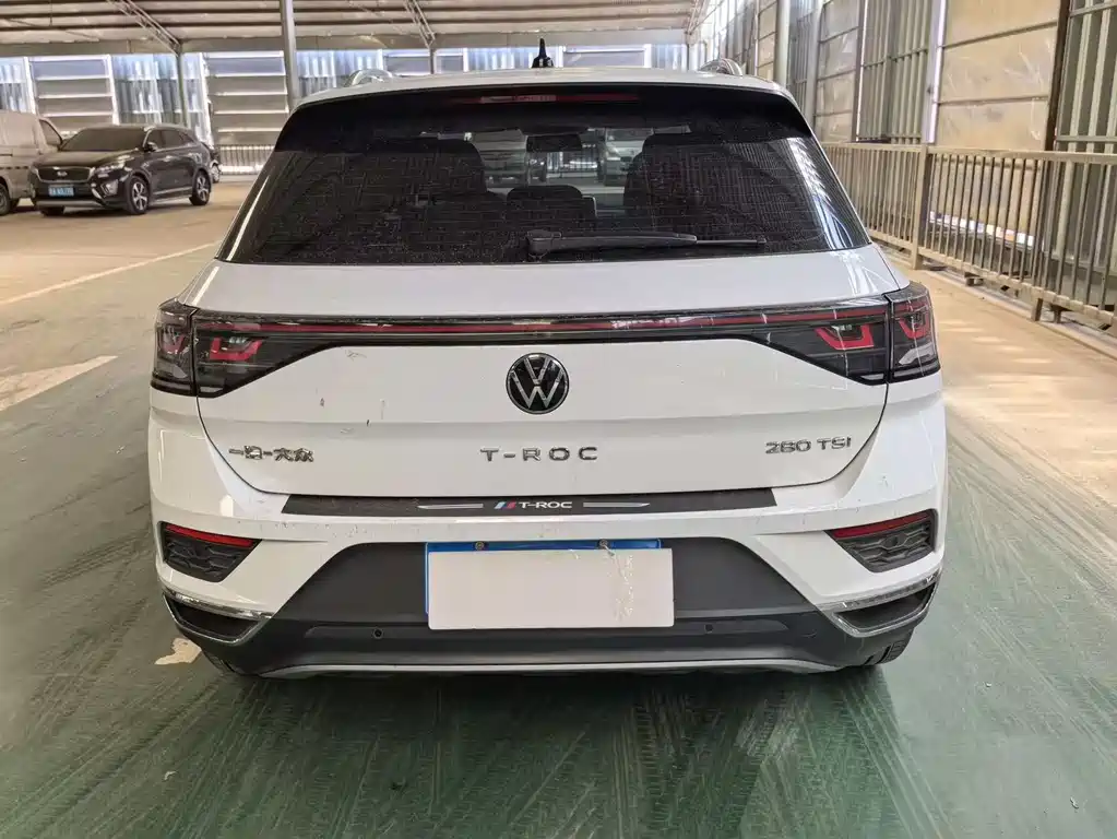 Volkswagen T-Roc 2023 — фото 5
