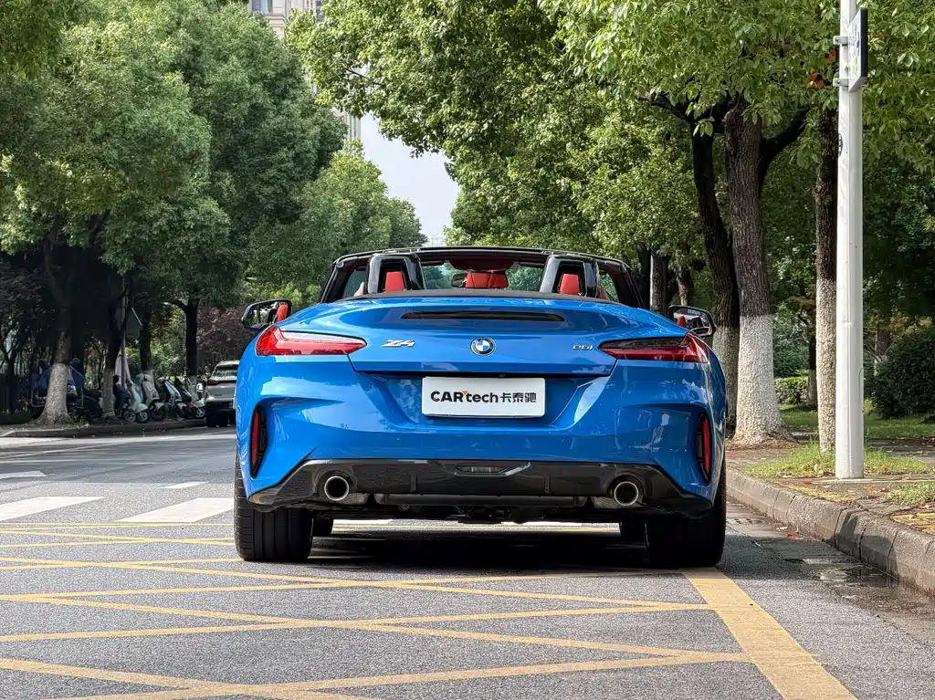 BMW Z4 2023 — фото 17