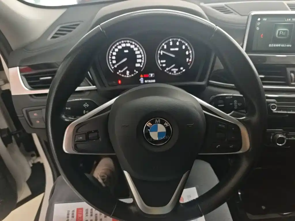 BMW X2 2018 — фото 11