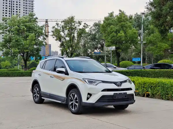 Toyota RAV4 2017