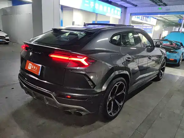 Lamborghini Urus 2019