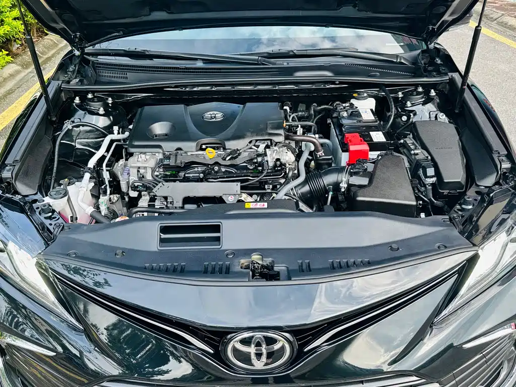 Toyota Camry 2021 — фото 11