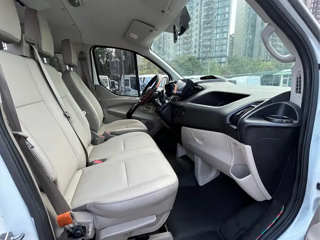 Ford Transit 2021 — фото 10