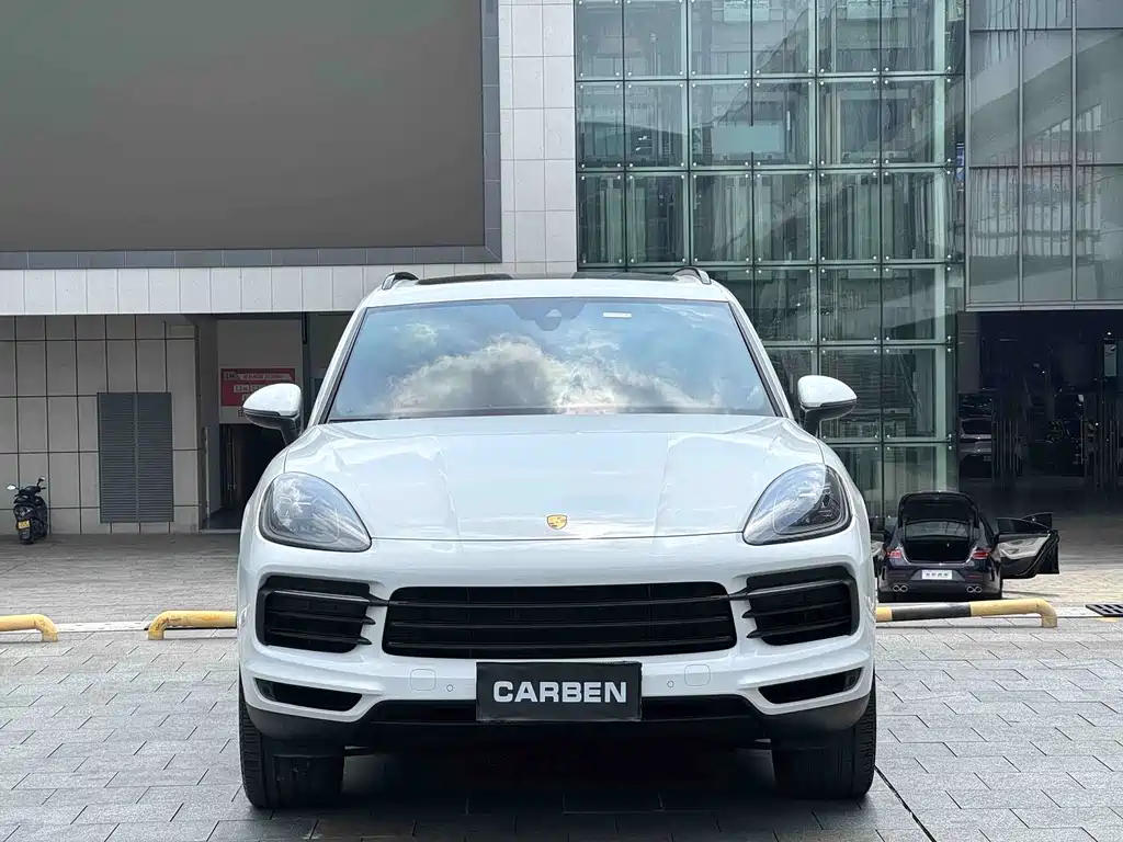 Porsche Cayenne 2019 — фото 2