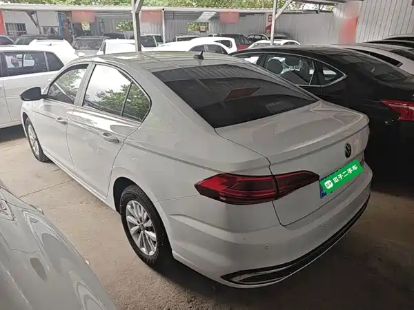 Volkswagen Bora 2023