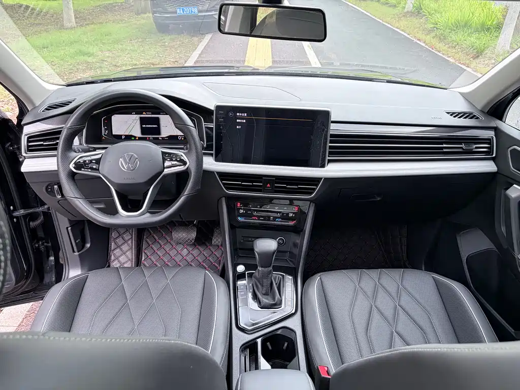 Volkswagen Tiguan L 2023 — фото 19