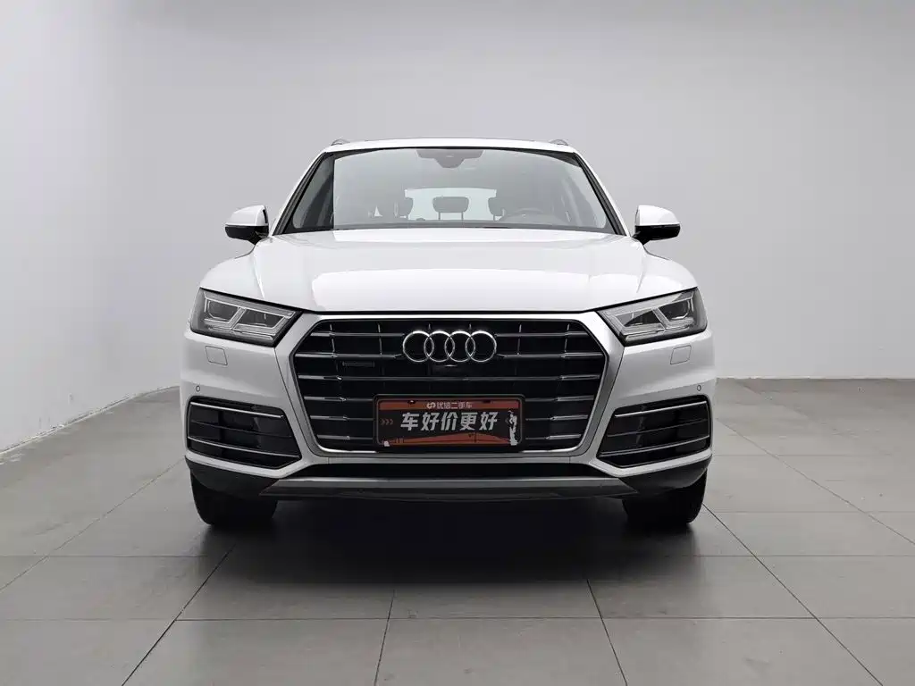 Audi Q5L 2020 — фото 3