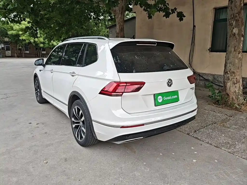 Volkswagen Tiguan L 2020 — фото 5