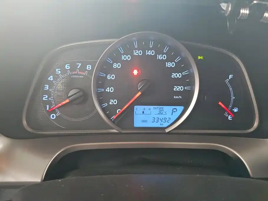 Toyota RAV4 2015 — фото 14