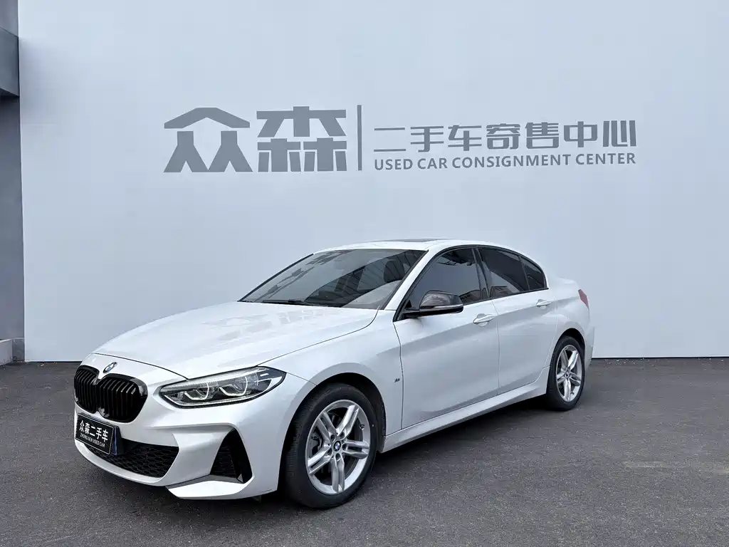 BMW 1 Series 2021 — фото 1