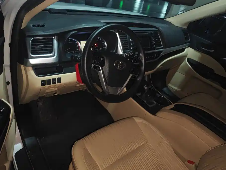 Toyota Highlander 2021 — фото 12