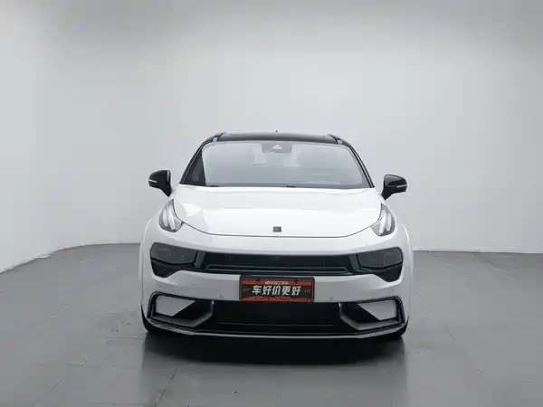 Lynk & Co 02 Hatchback 2022