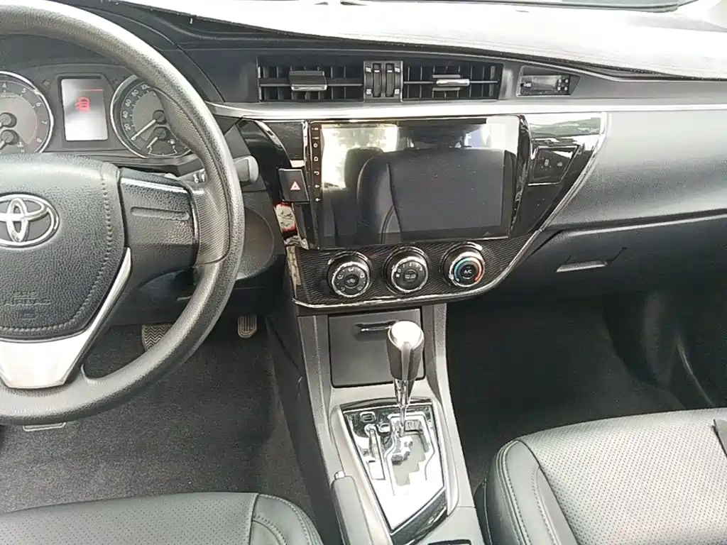 Toyota Corolla 2016 — фото 13