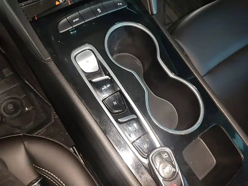 Buick Regal 2023 — фото 14