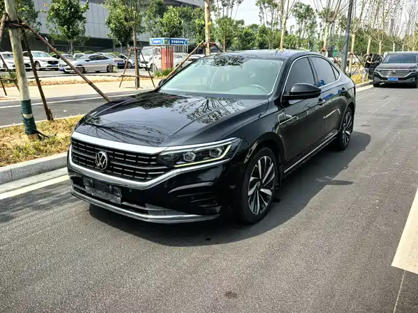 Volkswagen Passat 2022