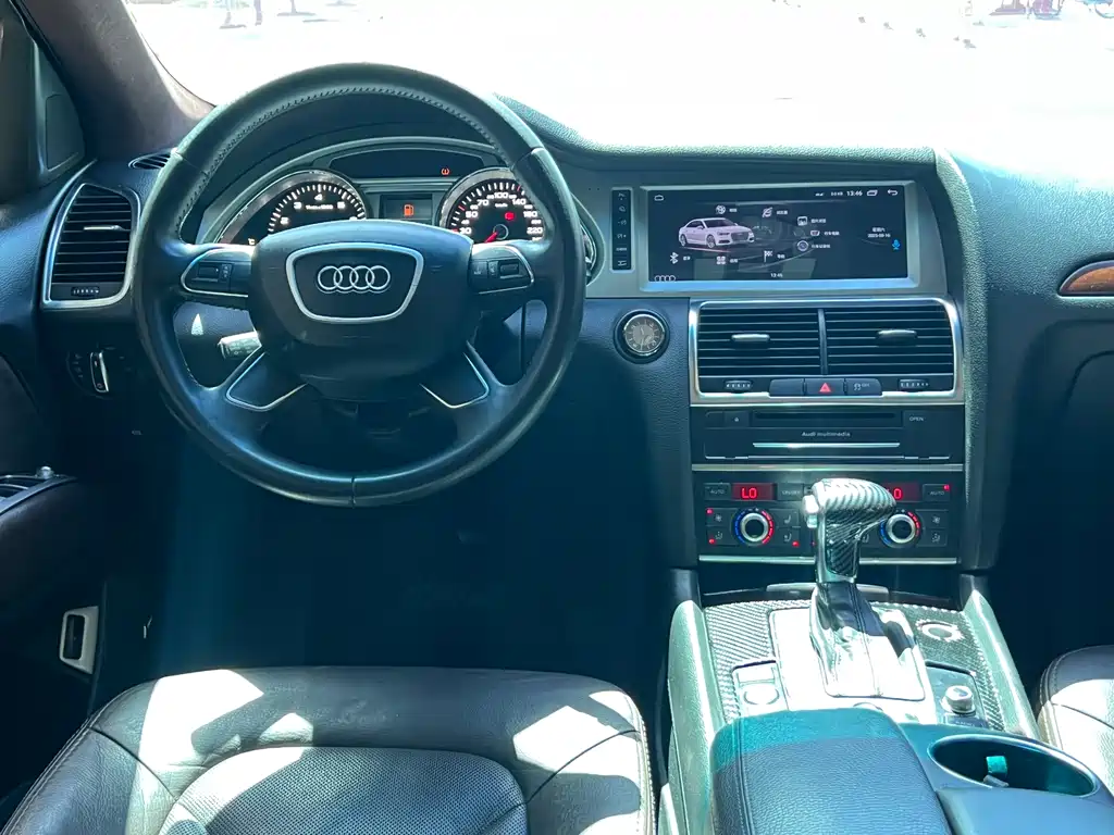 Audi Q7 2013 — фото 10