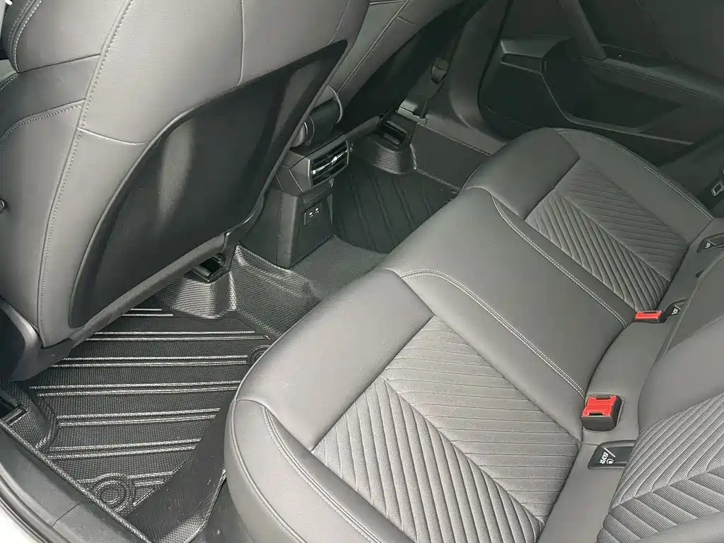 Audi A3 2023 — фото 21