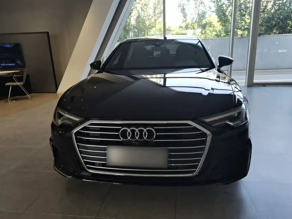 Audi A6L 2022