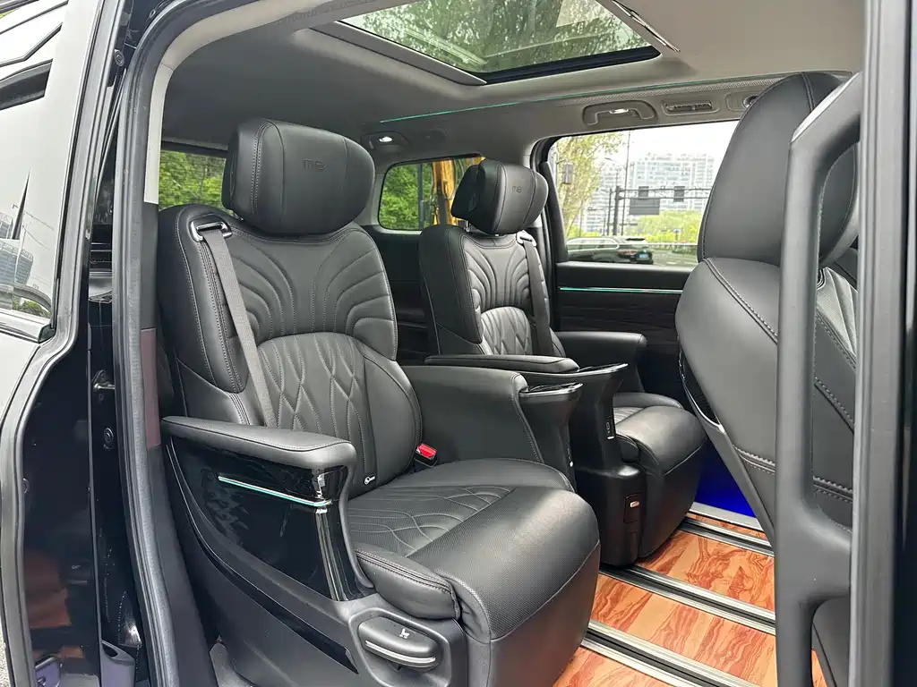 GAC Motor Trumpchi M8 2023 — фото 11