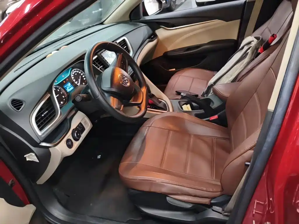 Buick Excelle 2016 — фото 15