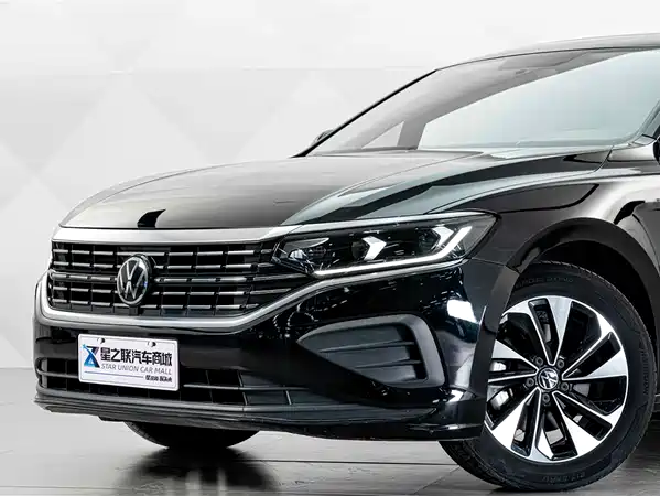 Volkswagen Passat 2025