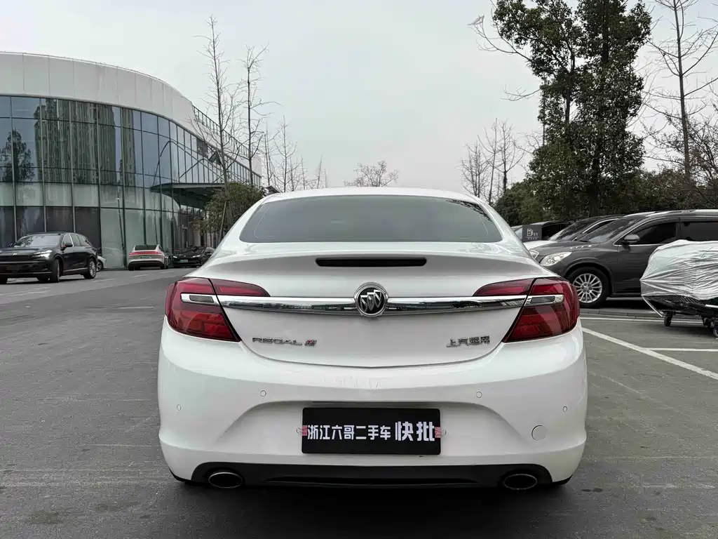 Buick Regal 2017 — фото 12