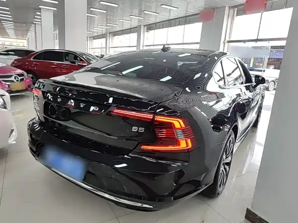 Volvo S90 2021