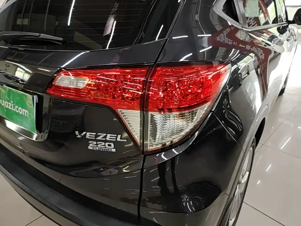 Honda Vezel 2022 — фото 8