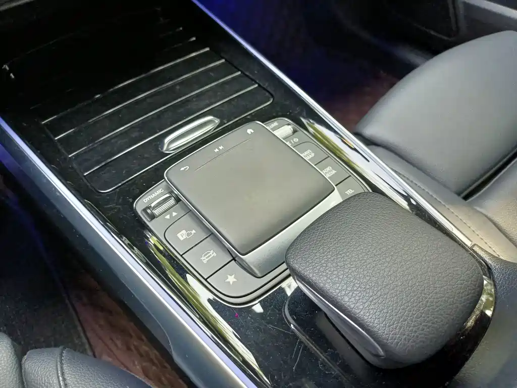 Mercedes-Benz GLB 2020 — фото 10