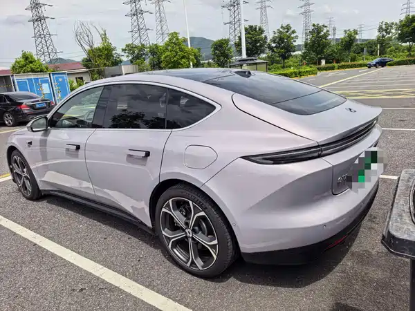 NIO ET5 2025